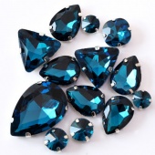 Микс цвета Blue Zircon- бирюзово-синий стекло разных форм (25 штук)