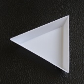 Треугольные лоточки для хранения и работы со стразами 7*7см