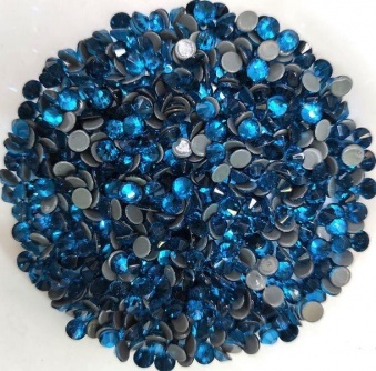 Стразы горячей фиксации цвет Blue Zircon - бирюзово-синий (стекло Ю.Корея)