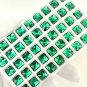 Квадрат закругленный Emerald - изумрудный 10мм 45 шт хрусталь