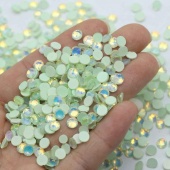 Premium NHF Lumi Peridot Opal - светло-зеленый опал ss16(3,8 - 4,0 мм) 1440 шт стекло