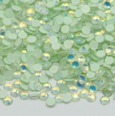 Premium NHF Lumi Peridot Opal - светло-зеленый опал ss20(4,6 - 4,8 мм) 1440 шт стекло